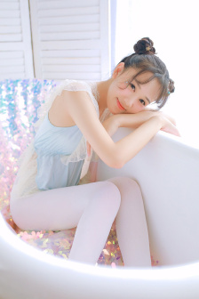 少妇被技师按摩高潮HD